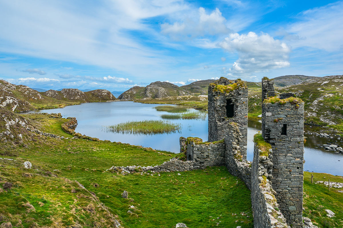 ruins-of-three-castle-head-cork-ireland