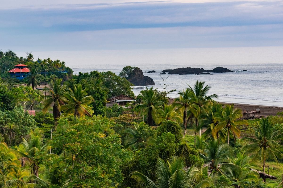 panama-and-the-pacific-coast-featured (1200x800)